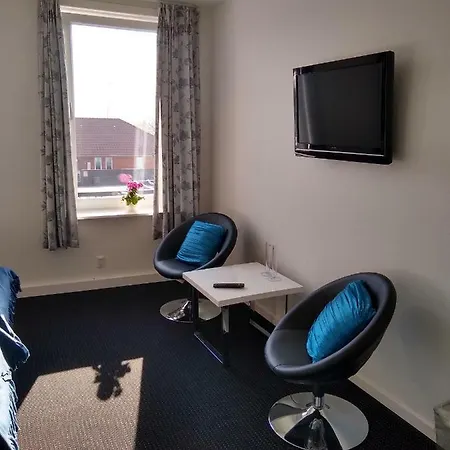 & Hotel